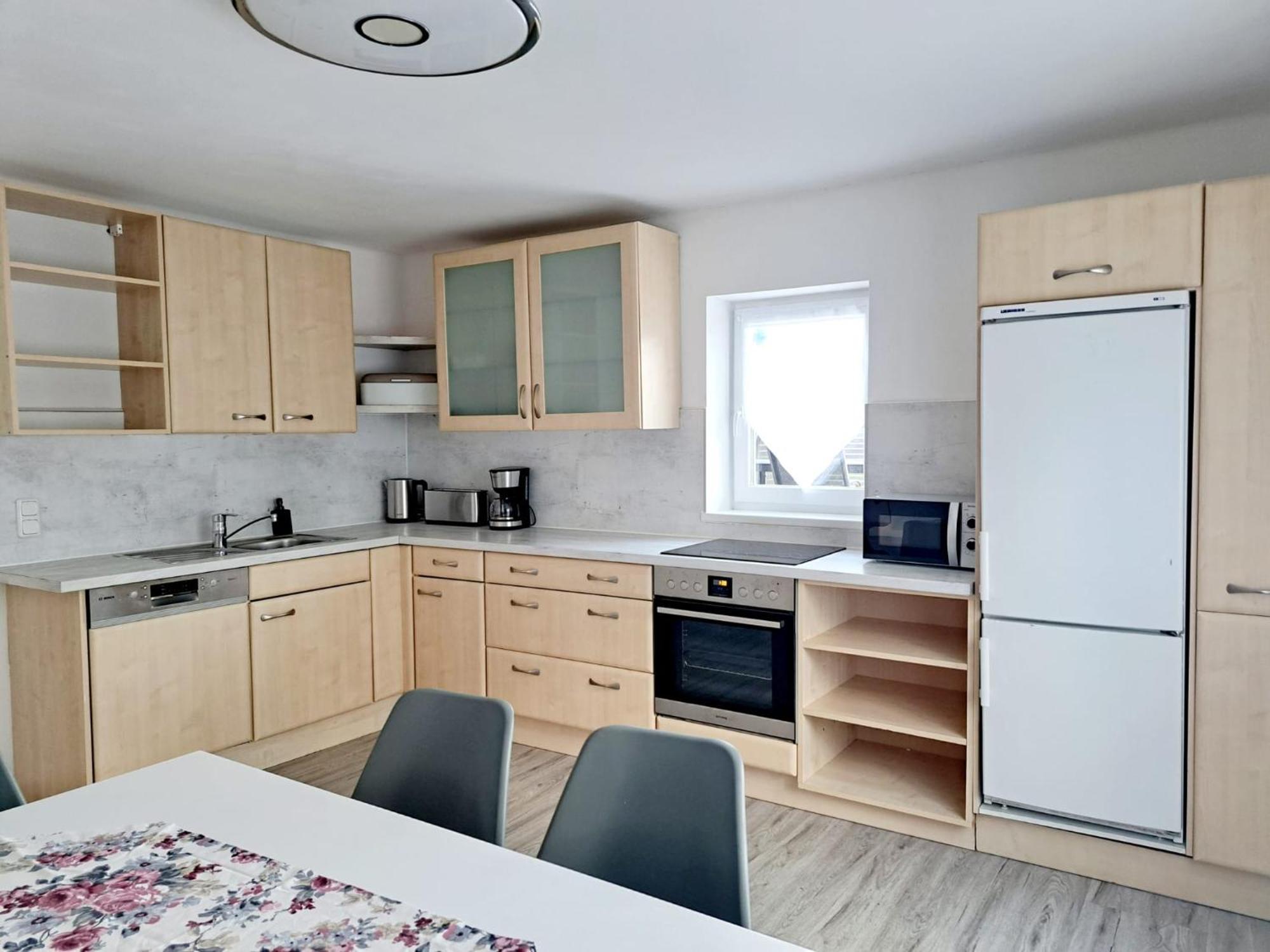 Ferienwohnung Kapar ฟาร์แวร์เฟน ภายนอก รูปภาพ