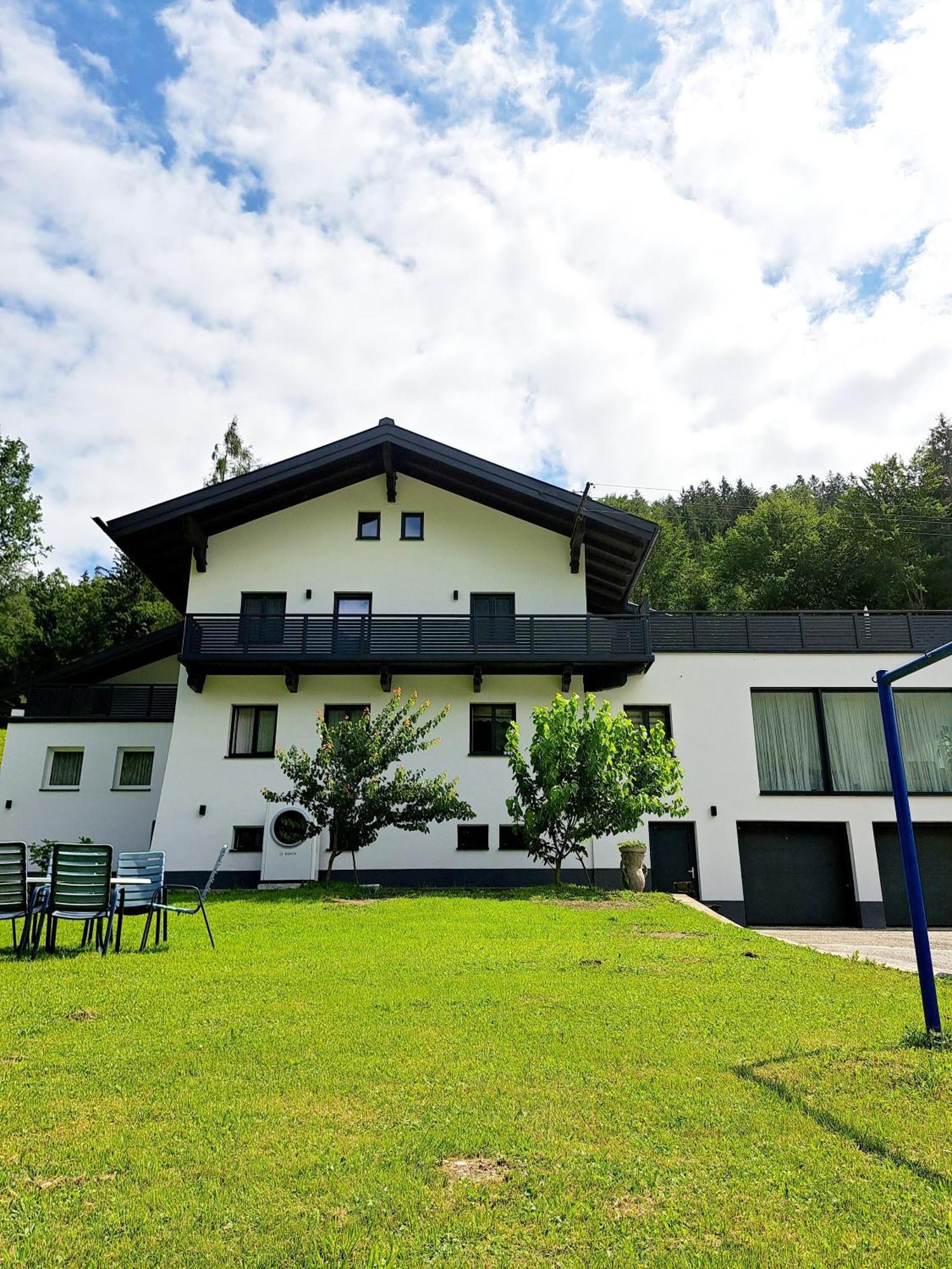 Ferienwohnung Kapar ฟาร์แวร์เฟน ภายนอก รูปภาพ